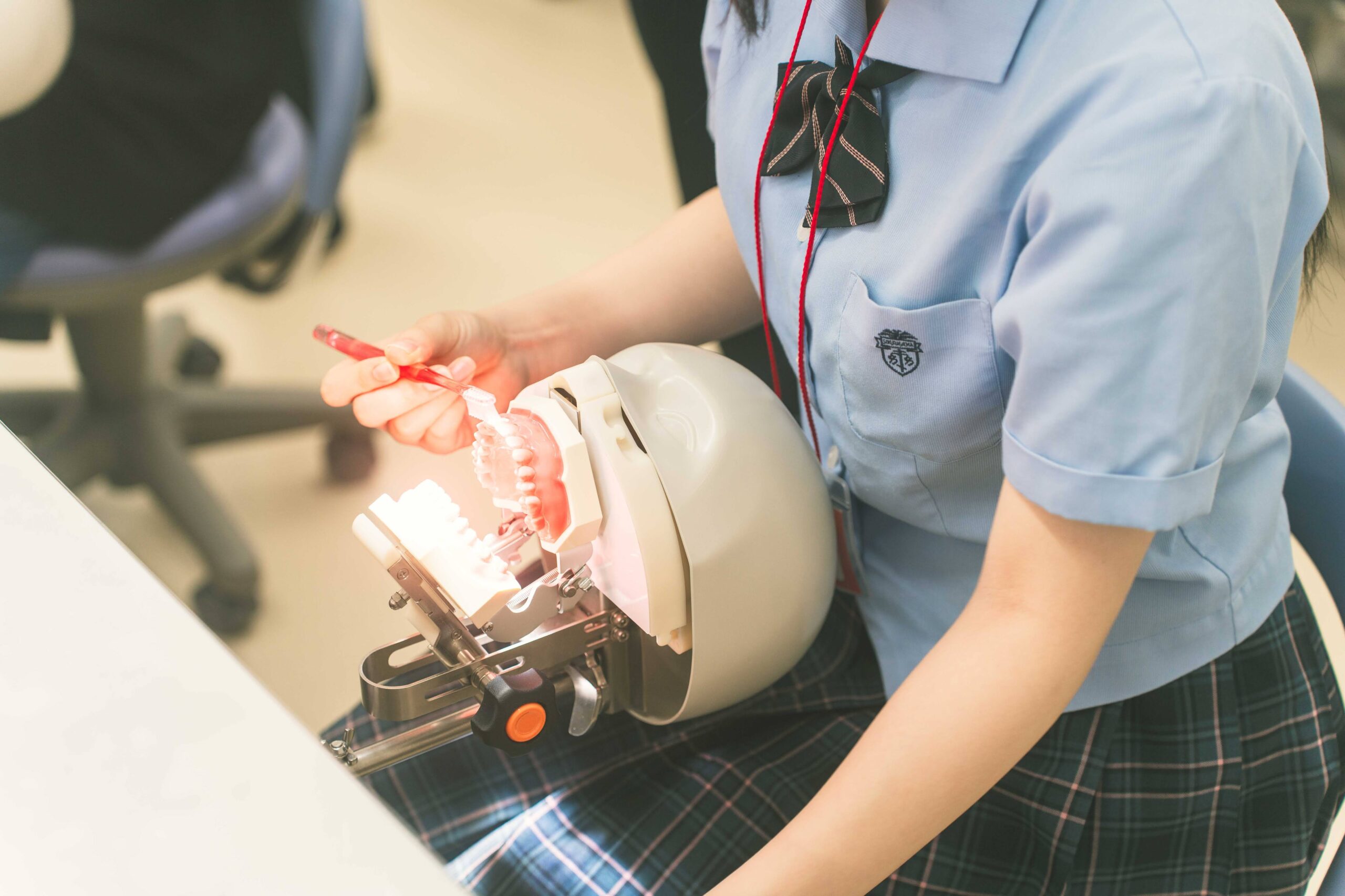 歯科衛生学科の体験の様子