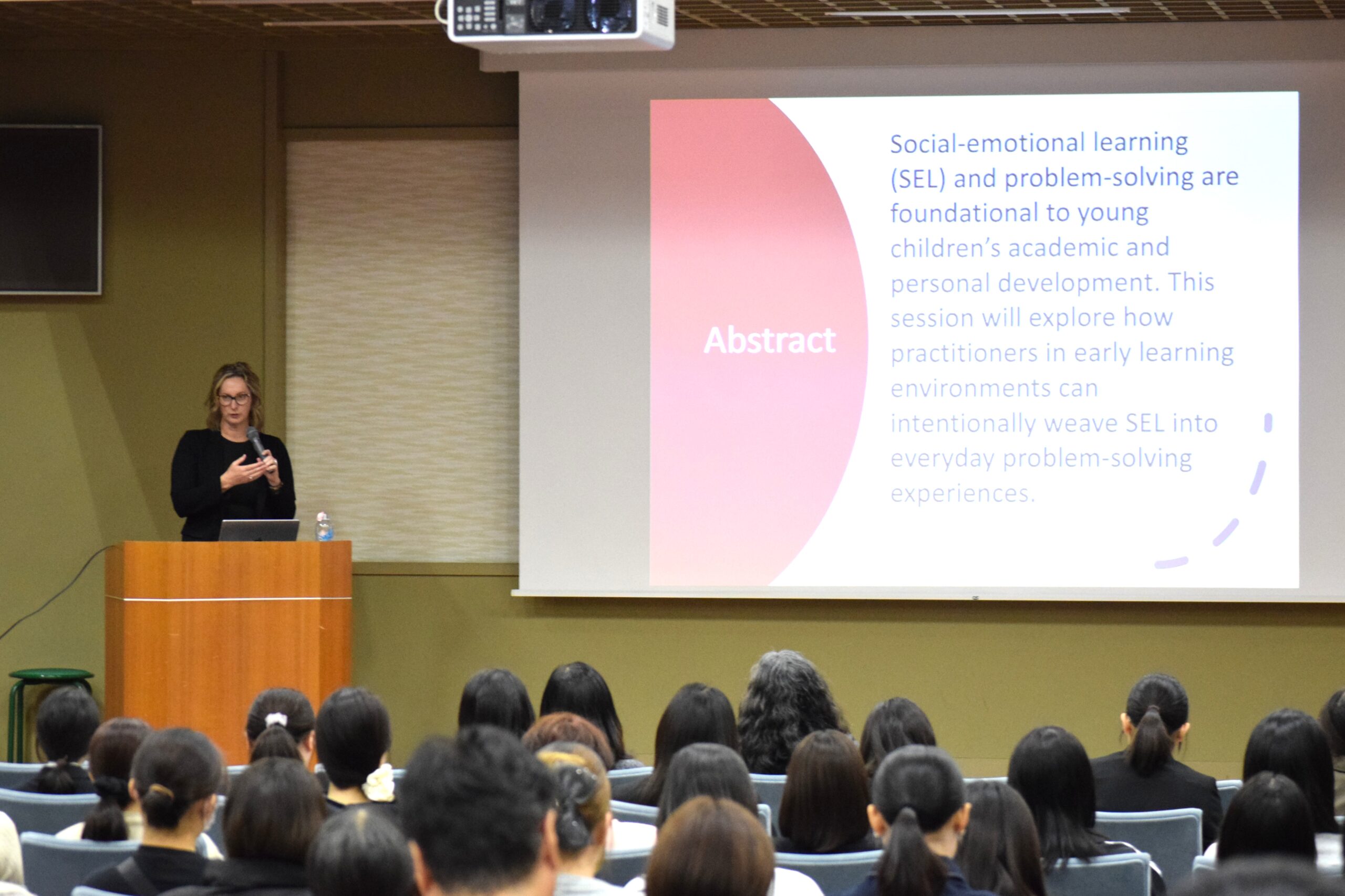 ネバダ大学の先生方による講演会が開催されました！