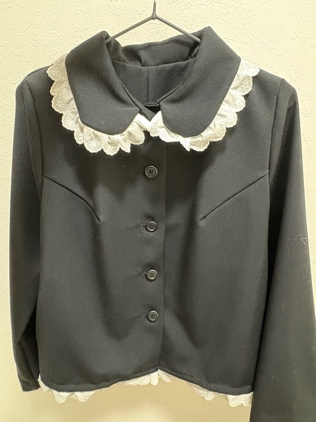 造形ゼミの卒業制作③レースカラーのショートジャケット