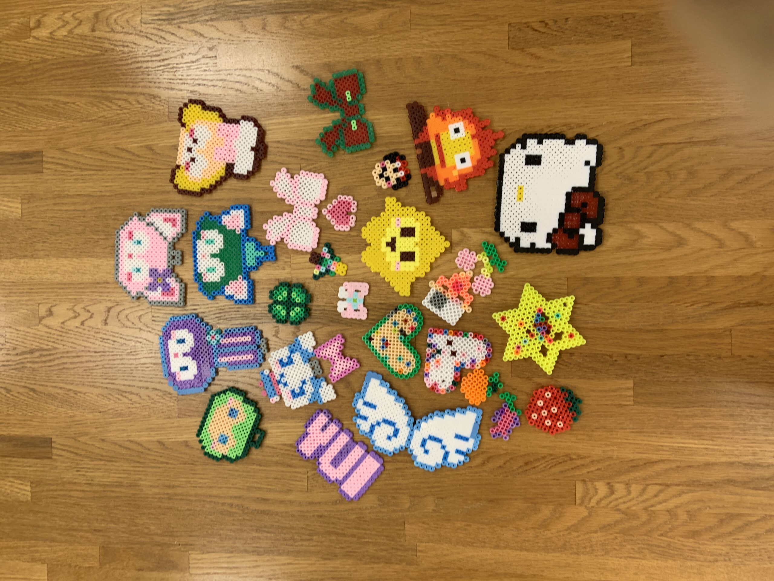 〈アイロンビーズ〉