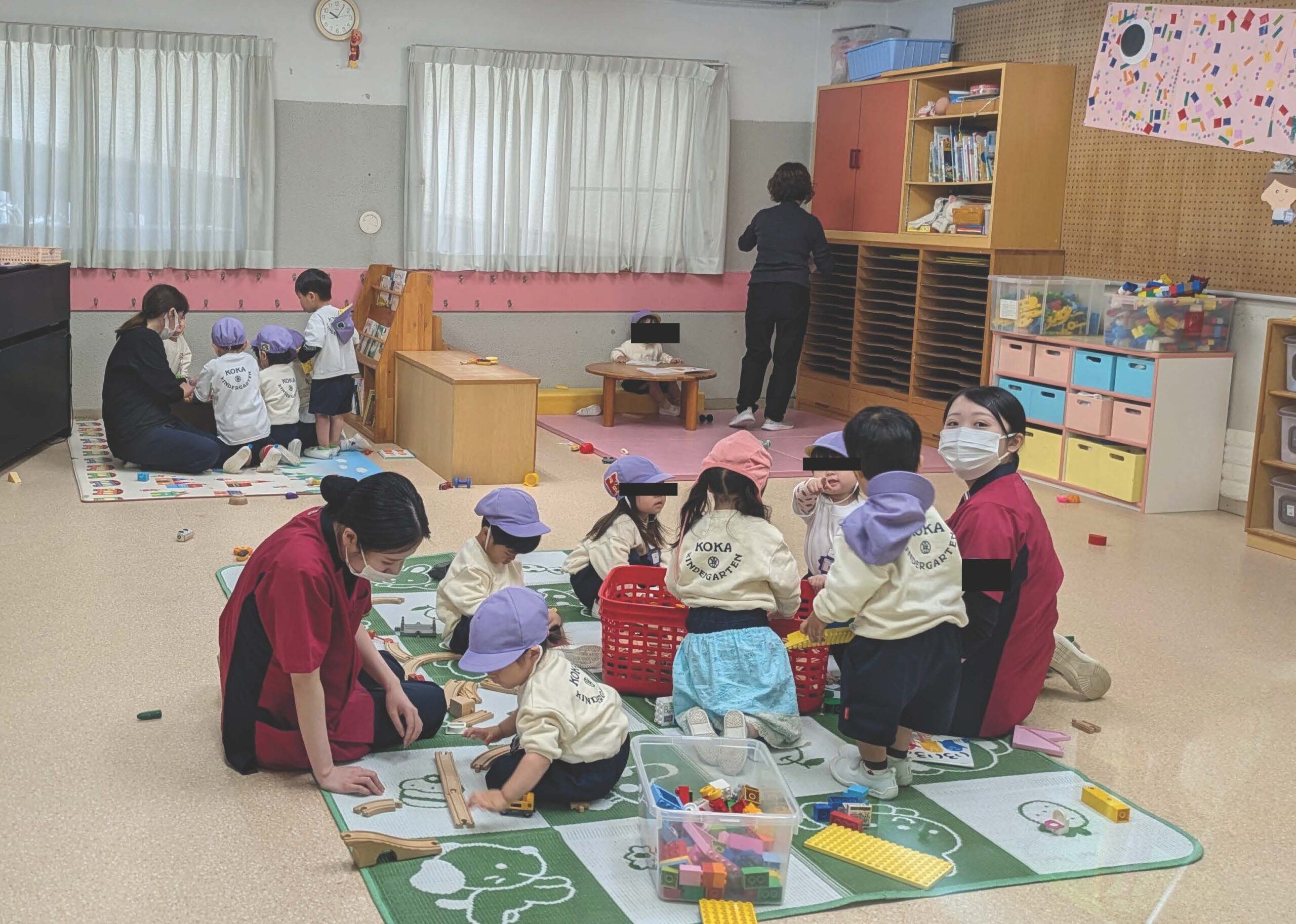 併設幼稚園で預かり保育実習を行いました