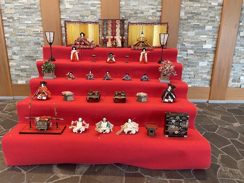 菱餅の形と色　～「見立て」の文化～