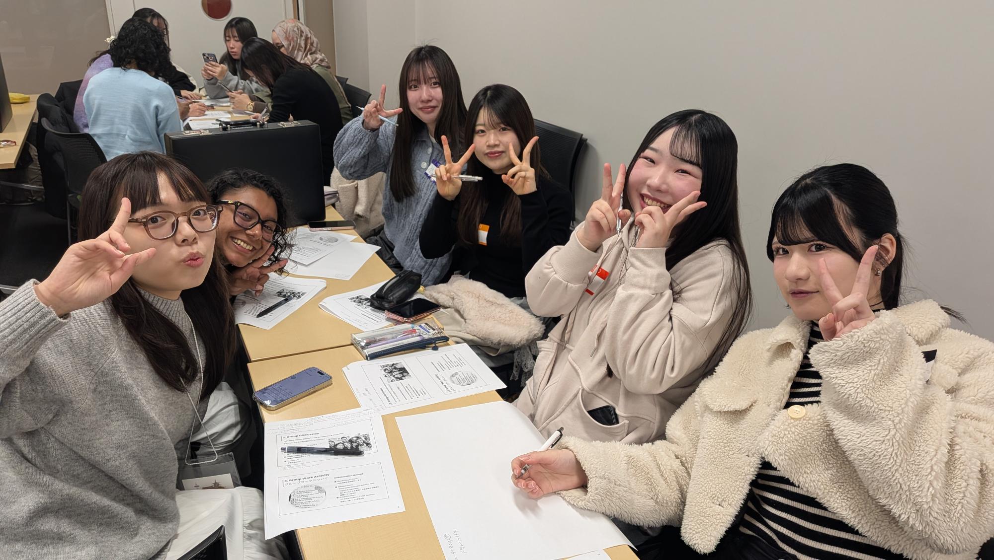 シンガポール工科大学との学生交流