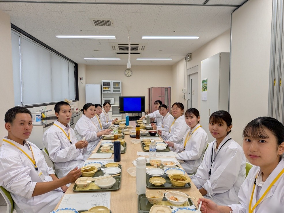 健康栄養学科管理栄養士専攻の1年生における病院見学実習のご報告