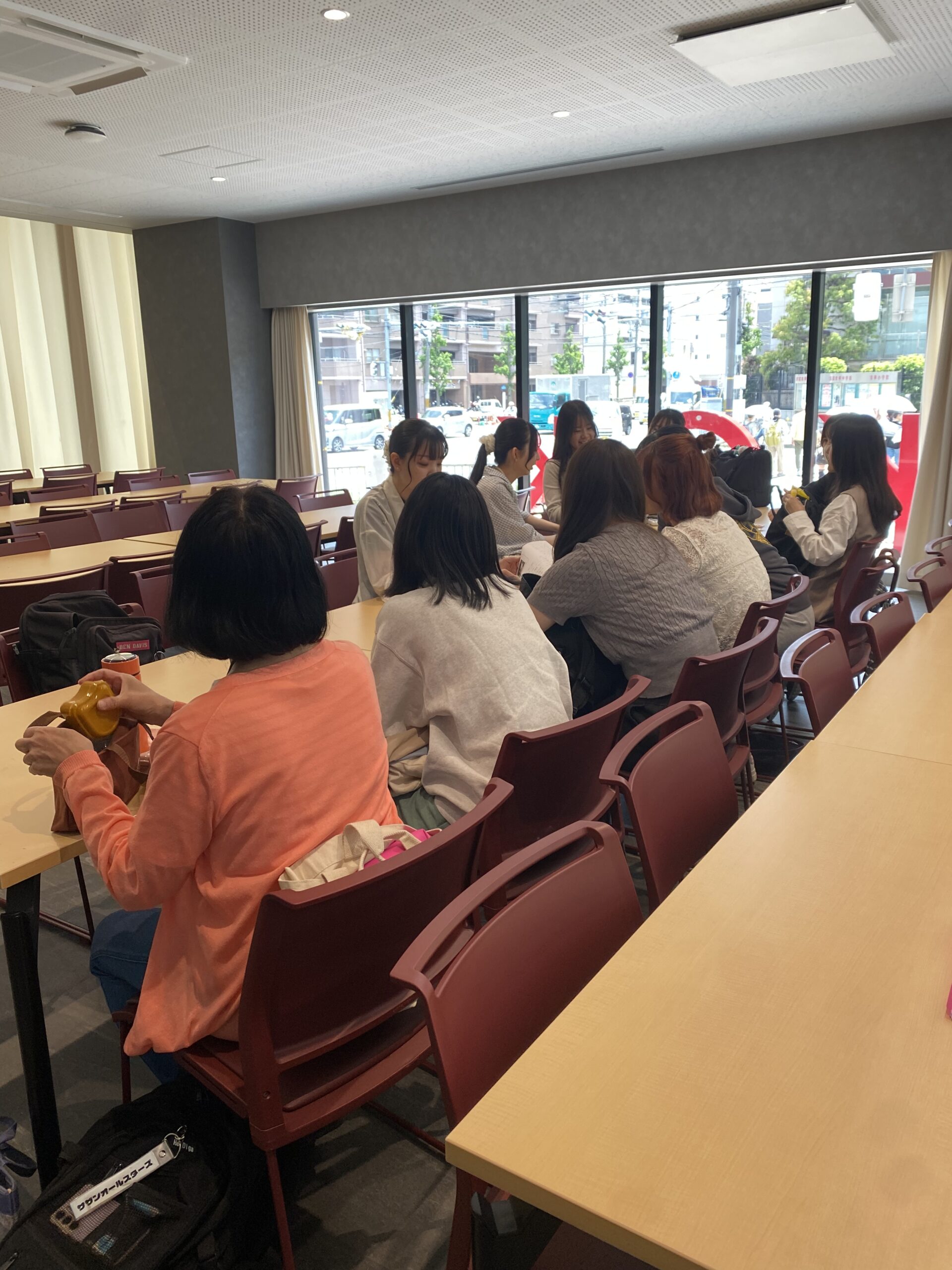 nat（4年生）による「1年生レポート相談会」を開催しました！