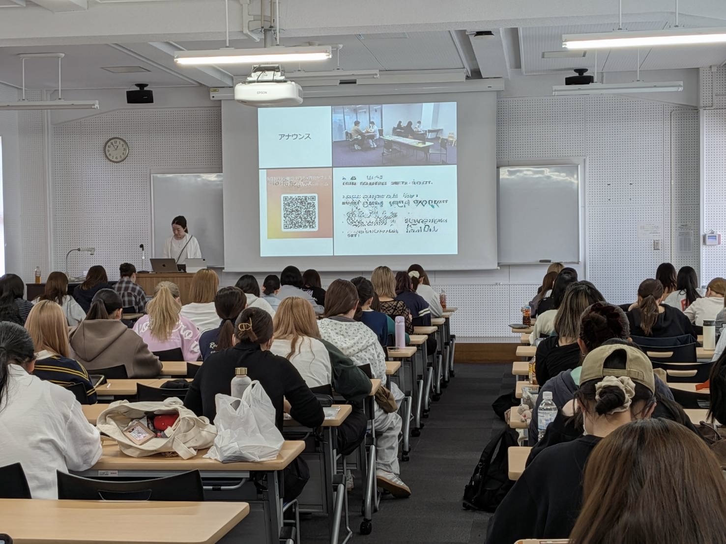 老年看護学の授業をのぞいてみました―“聴く”から“考える”へ、そして実習へ―